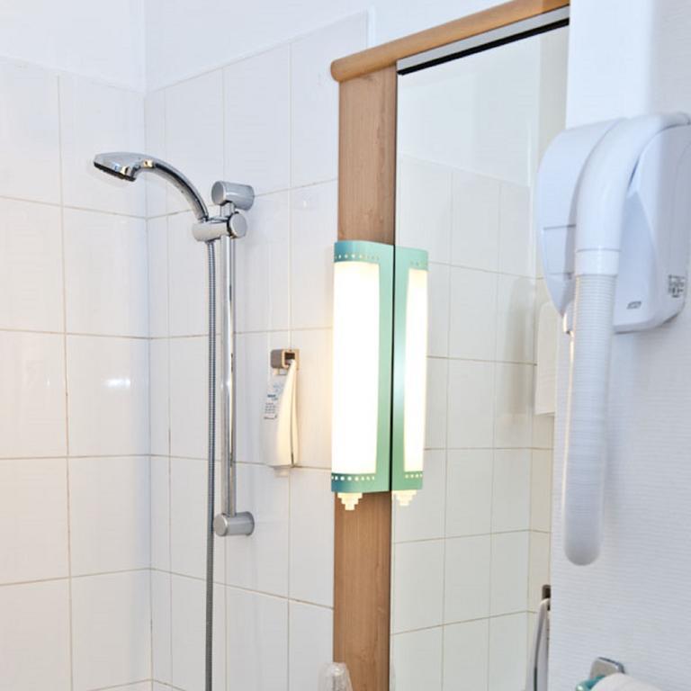 Egg Hotel Gonesse Oda fotoğraf
