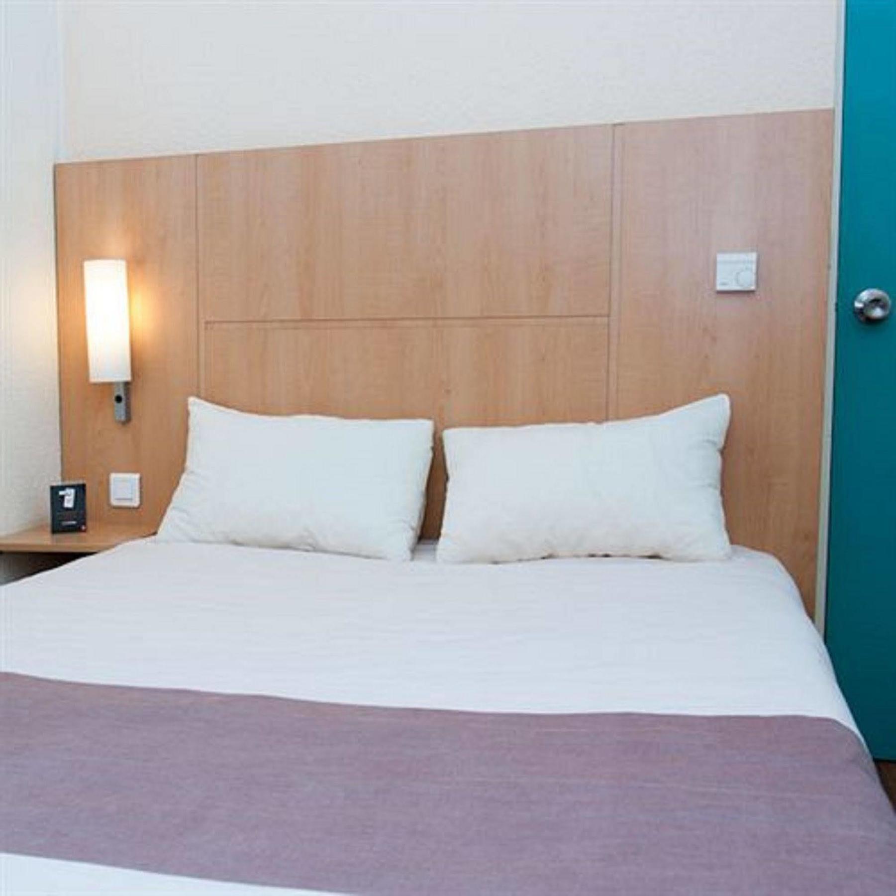 Egg Hotel Gonesse Dış mekan fotoğraf