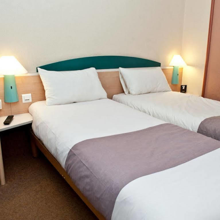 Egg Hotel Gonesse Dış mekan fotoğraf